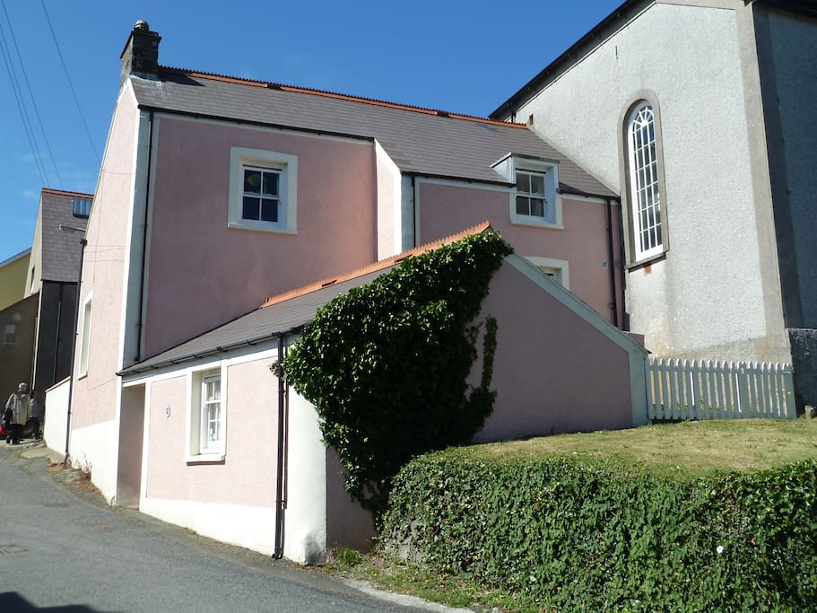 Approaching The Sudio room, Trefin