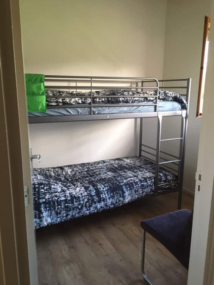 Chambre 2 avec lits superposés