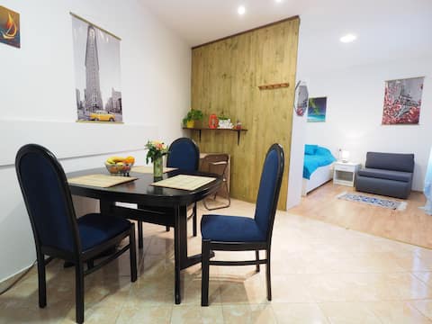 5 min walk from City Center with Terrace