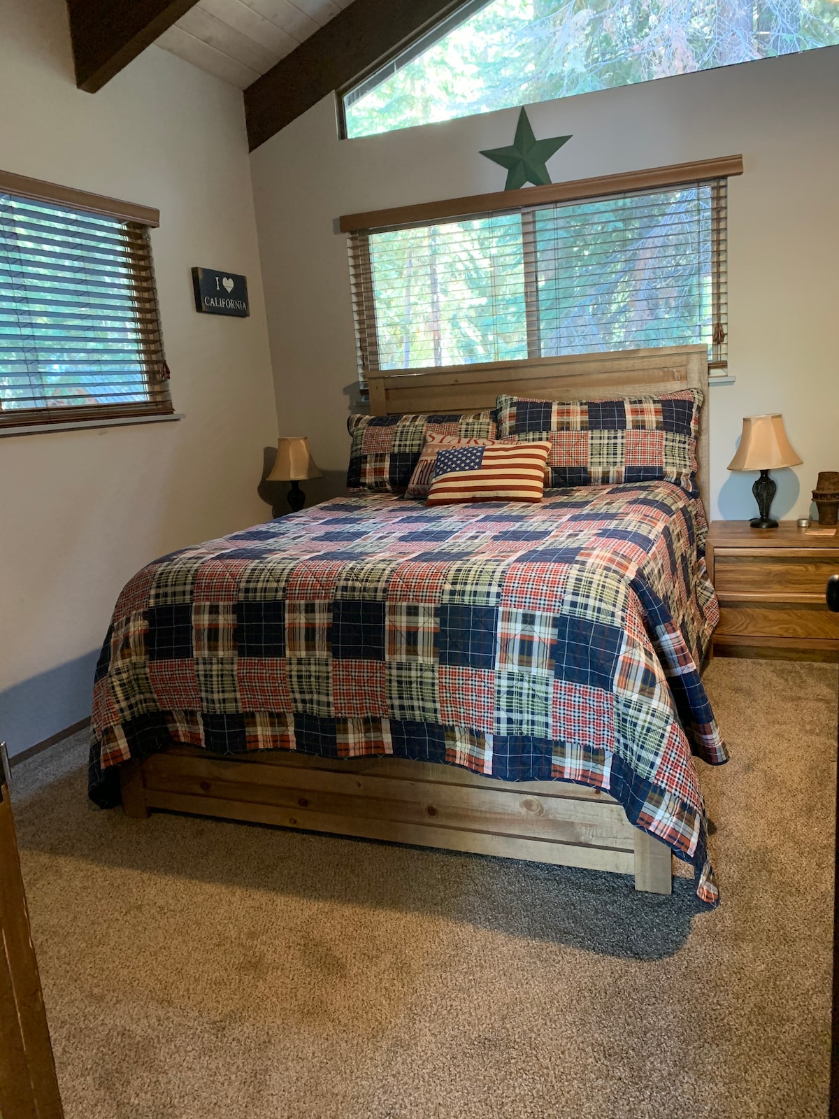 America Room #2. Habitación tamaño queen