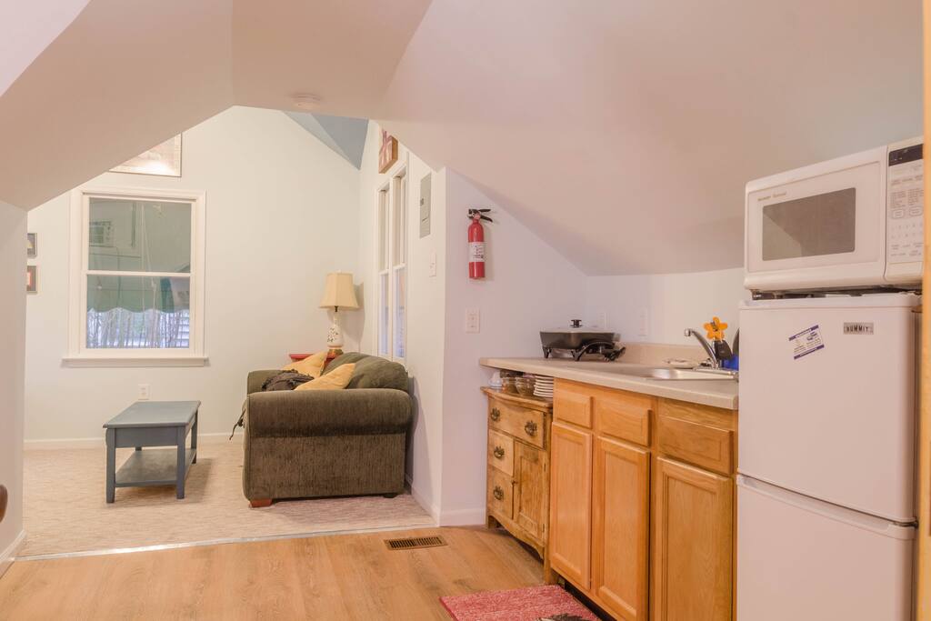 Charlie's Room Kitchenette looking towards Sitting Area.