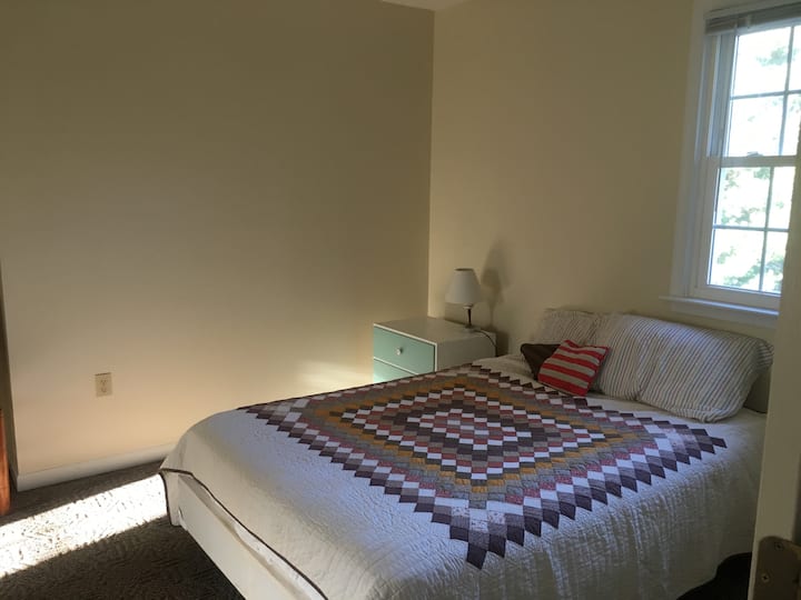 La Maison des Trois Chevaux (2/2) Houses for Rent in Elkton, Maryland