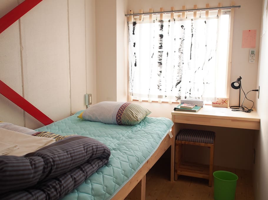 シングルのお部屋は3部屋ご用意しています