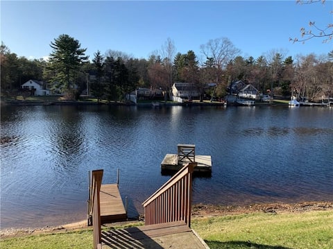 Awesome 3 bed vacation lake house. Great location!