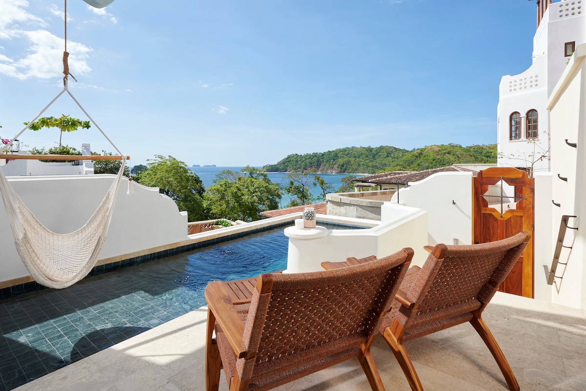 Ocean View, Pool & Beach Club - Casa Estrella