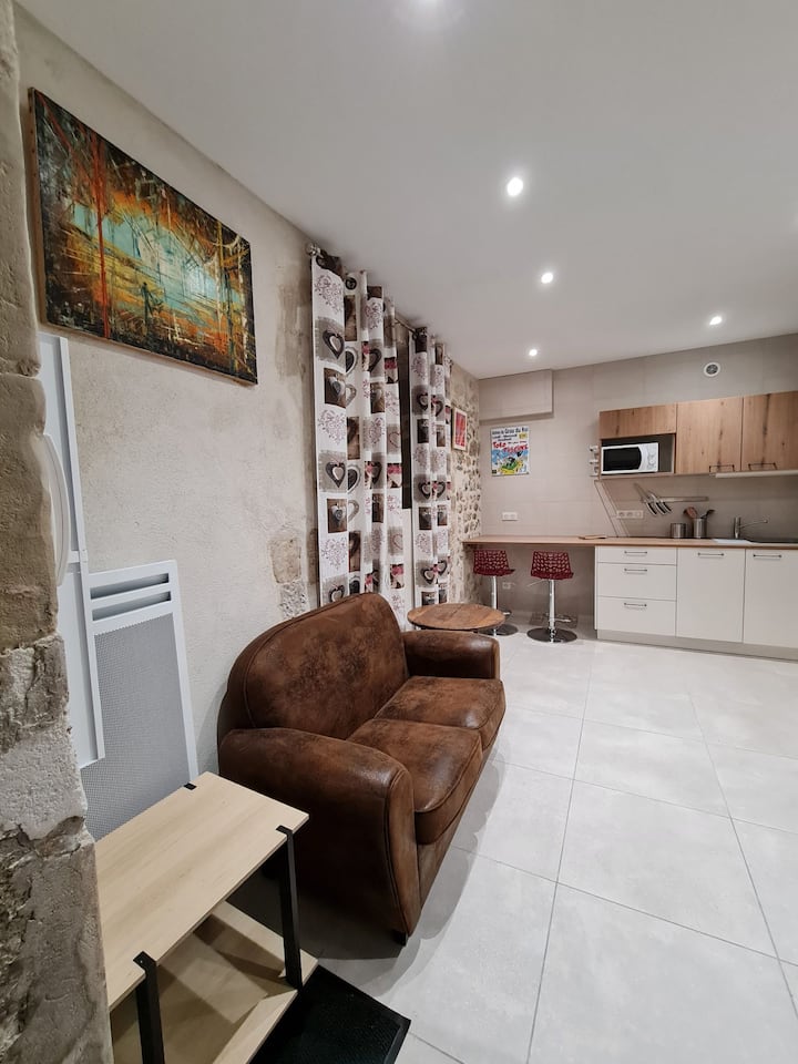 Crest Plus Haut Donjon D Europe Petit Appartement Coquet - Crest