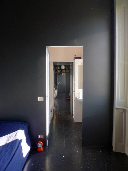 Spaces organised in enfilade