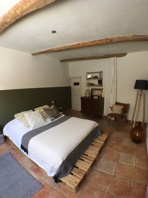 Chambre poutres apparentes