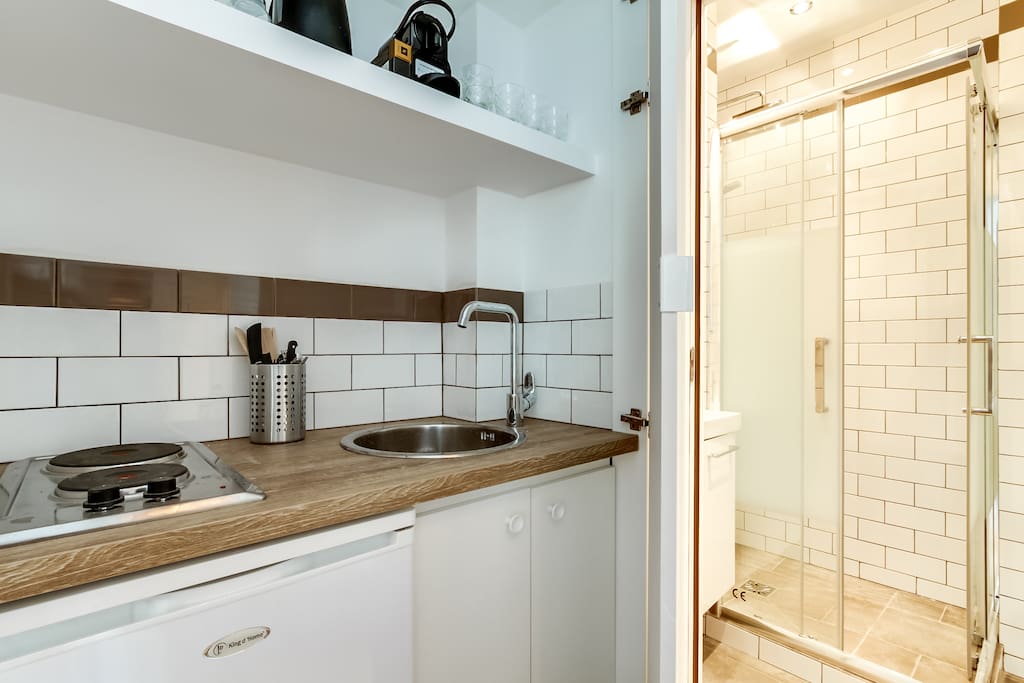 Kitchen clean and functional