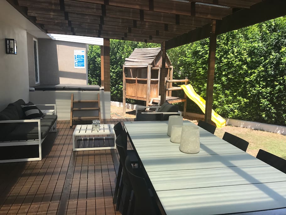 Outside deck and Splash pool