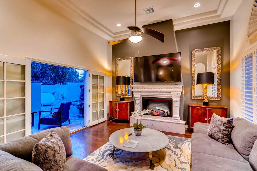 Seating area and outside patio