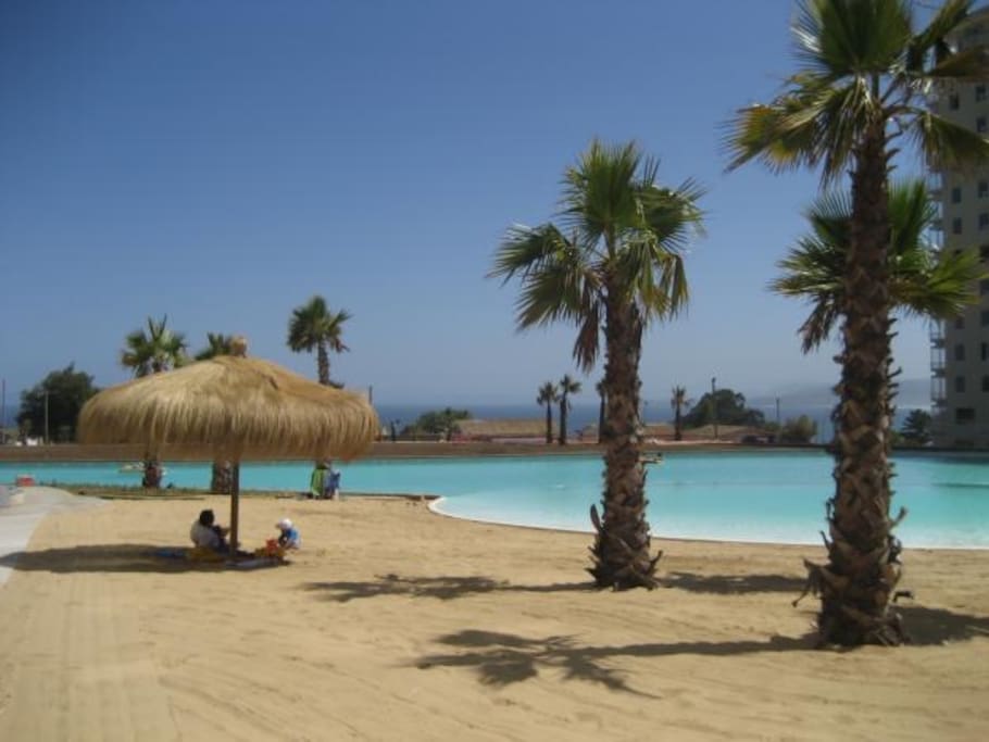 Playa y laguna