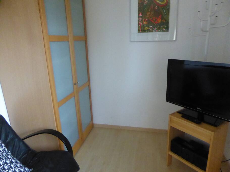 2er-Schrank / TV
