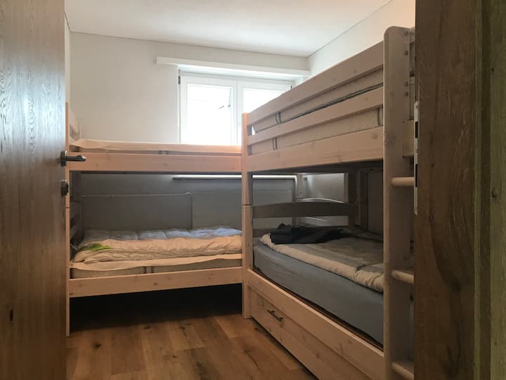 Tretia spálňa je malá s 2 poschodovými lôžkami 