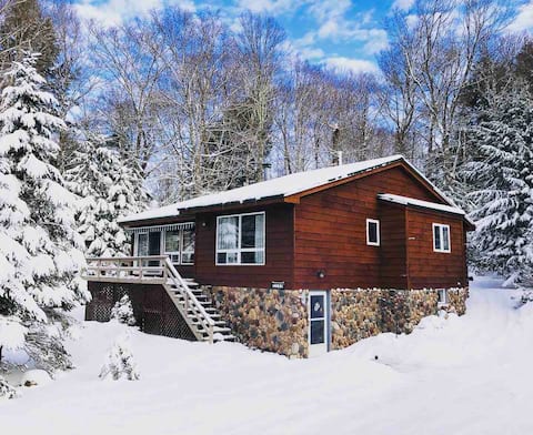 Successful Airbnb property: Quiet Old Forge Getaway - Mins from Fulton Lakes in Old Forge