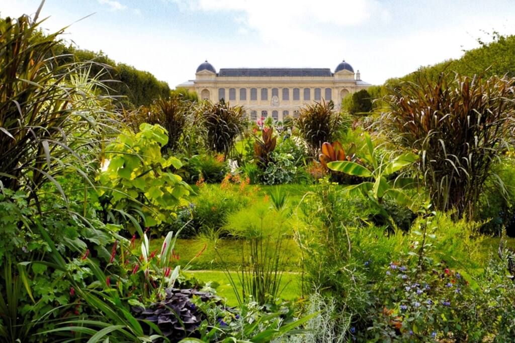 Jardin des plantes - 3 minutes away