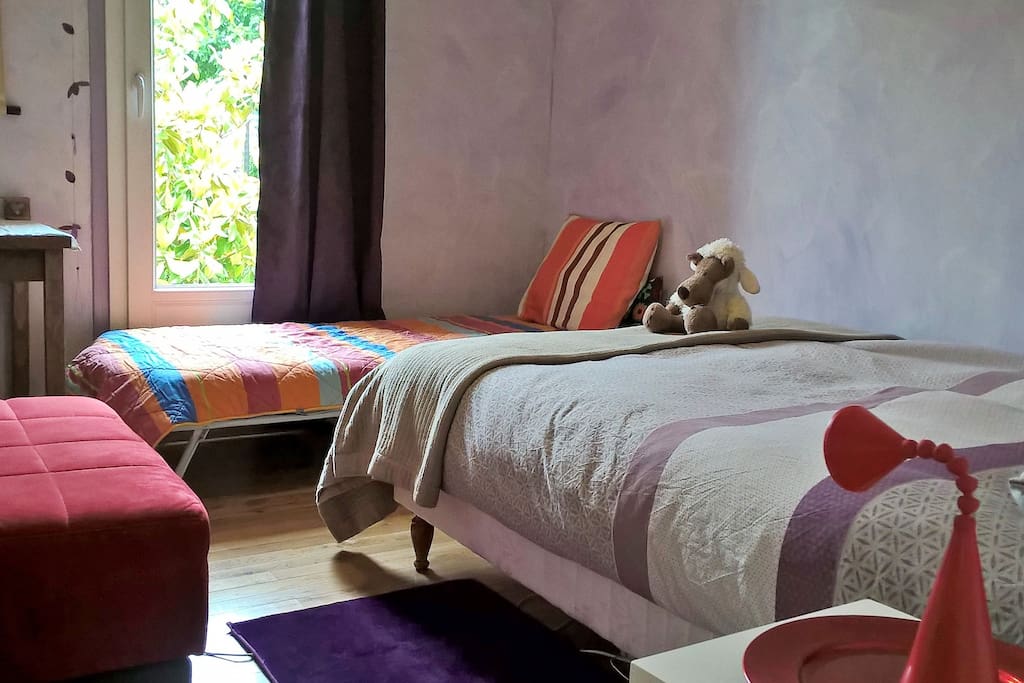 votre future chambre avec lit d appoint pour 3 personnes