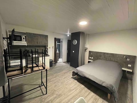 Furnished, quiet aparthotel.