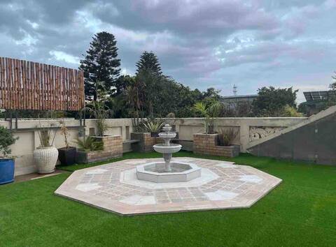 Fabulous house with Roof Garden