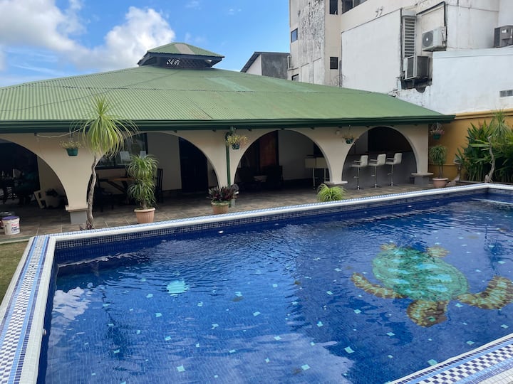 Chillhouse, beautiful location downtown Jaco! Houses for Rent in Jacó