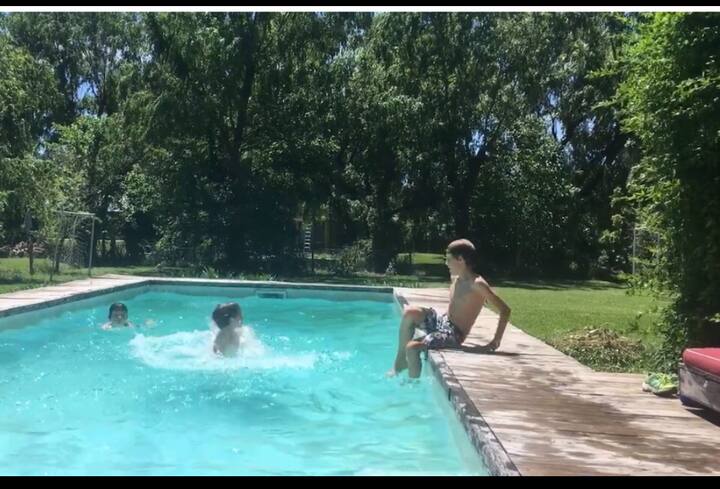 Casa En La Orilla Del Lago Piscina Barrio Cube Casas En Renta En Belen De Escobar Buenos Aires Argentina
