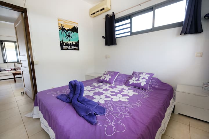 1号卧室，床180x200 ，空调，带浴室