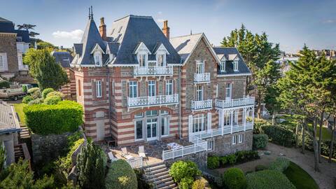 Grande Maison Familiale Front de Mer