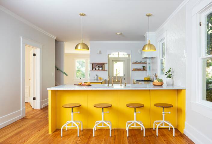 SXSW Craftsman Cottage gallery image 3