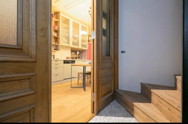 Crimean Church 1&2 Flats gallery image 2