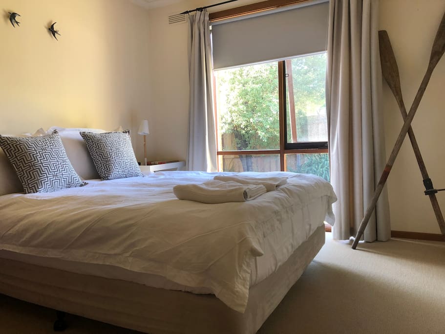Main bedroom with queen size bed.