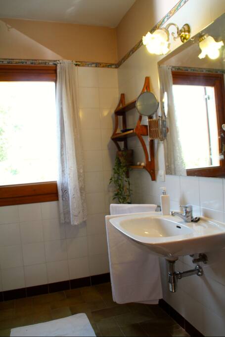 Lavabo compartit