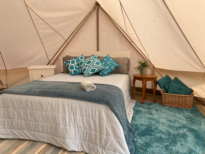 Luxury Bell Tent Village - ボーリュー