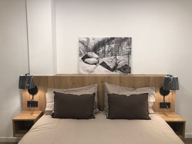 New apartment Pas de la Casa-50m from slopes! 4pax