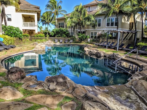 3BR villa with A/C, pool and 10min walk to beach