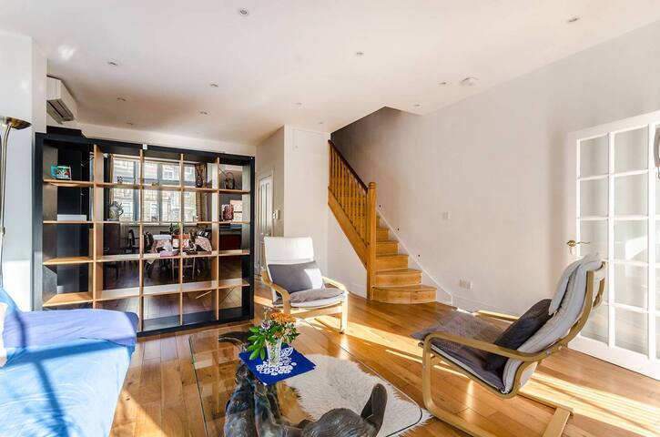 Elegant 3 bedroom Apartment in South Kensington gallery image 5