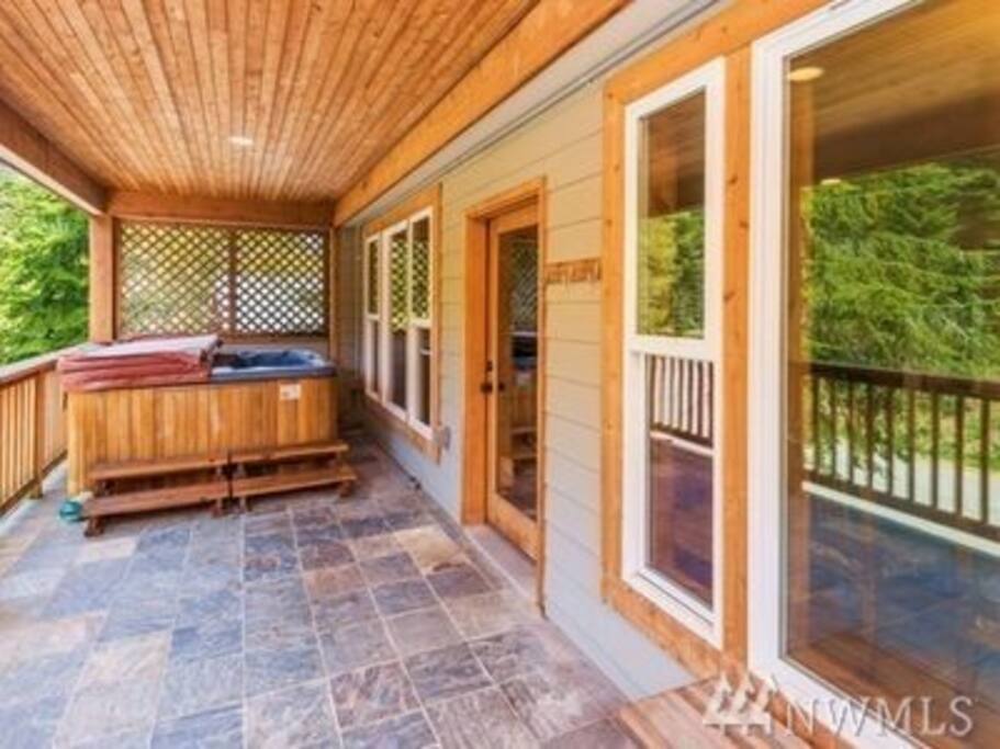 Deck with hot tub