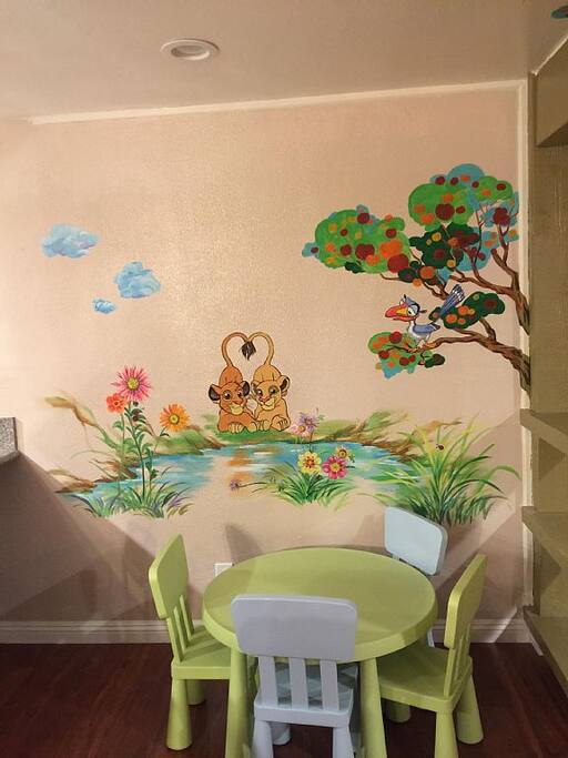 kids eating table