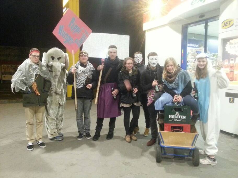 Die Gang und ihre Freunde.