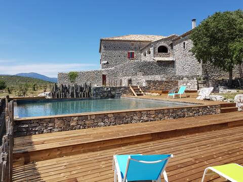 Grand Mas surrounded by nature on Balazuc