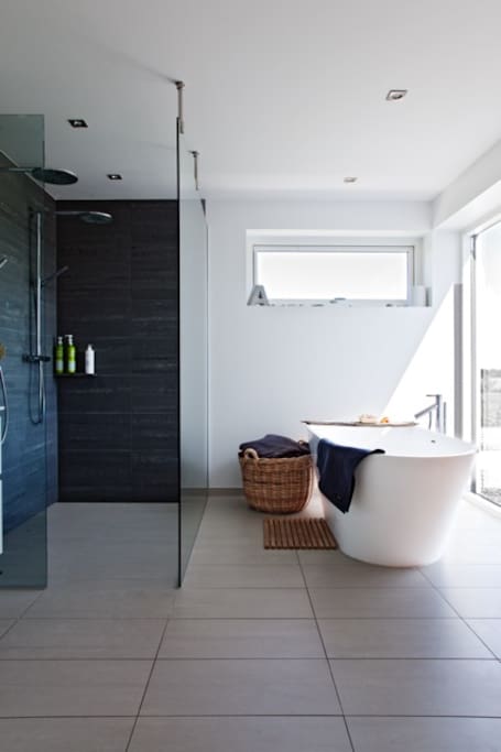 Det store badeværelse - master bathroom