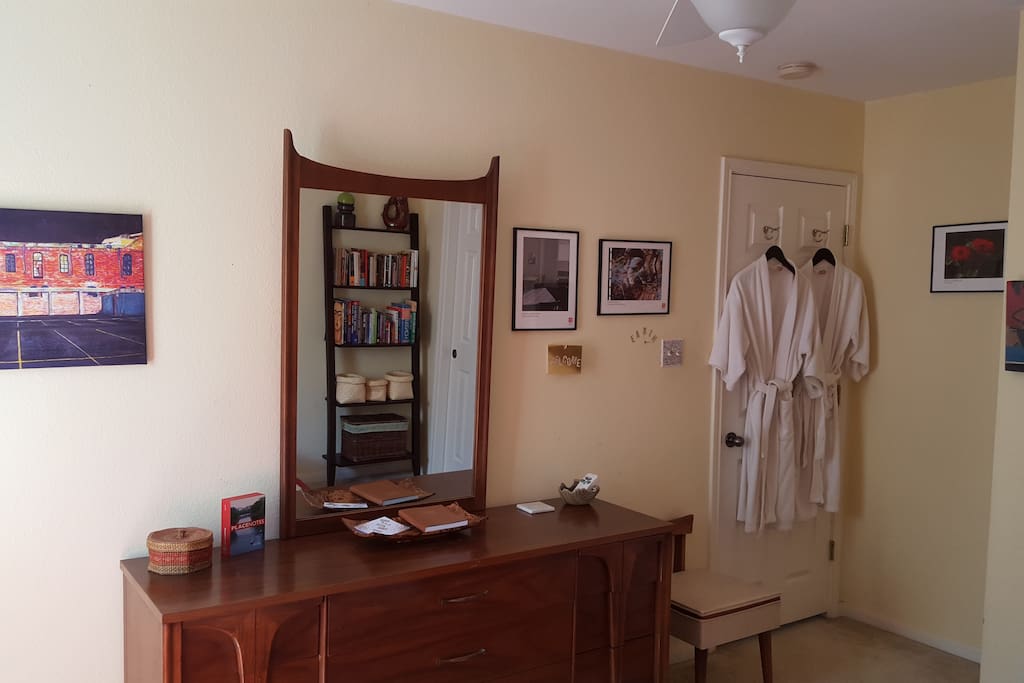 Get cosy - or head to the hot tub - in your terry cloth robe. Get organized with plenty of space for in the retro bureau, and full closet.