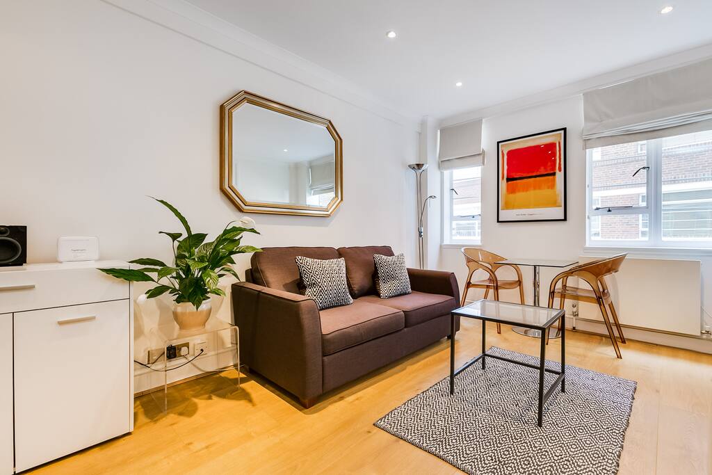 Living room with sofa bed, free superfast 100mb wifi and tv