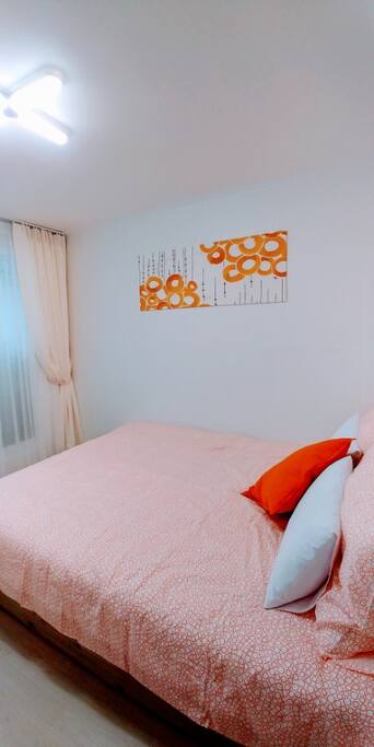 Room #1 (A queen-size bed)