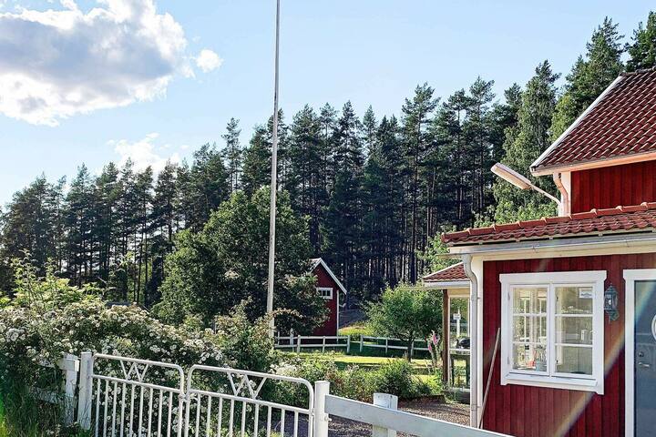 Med vgbeskrivning, satellitbilder, gatubild, drnarbild, tomtgrnser och friluftskarta. nhult Gamleby karta - satisfaction-survey.net