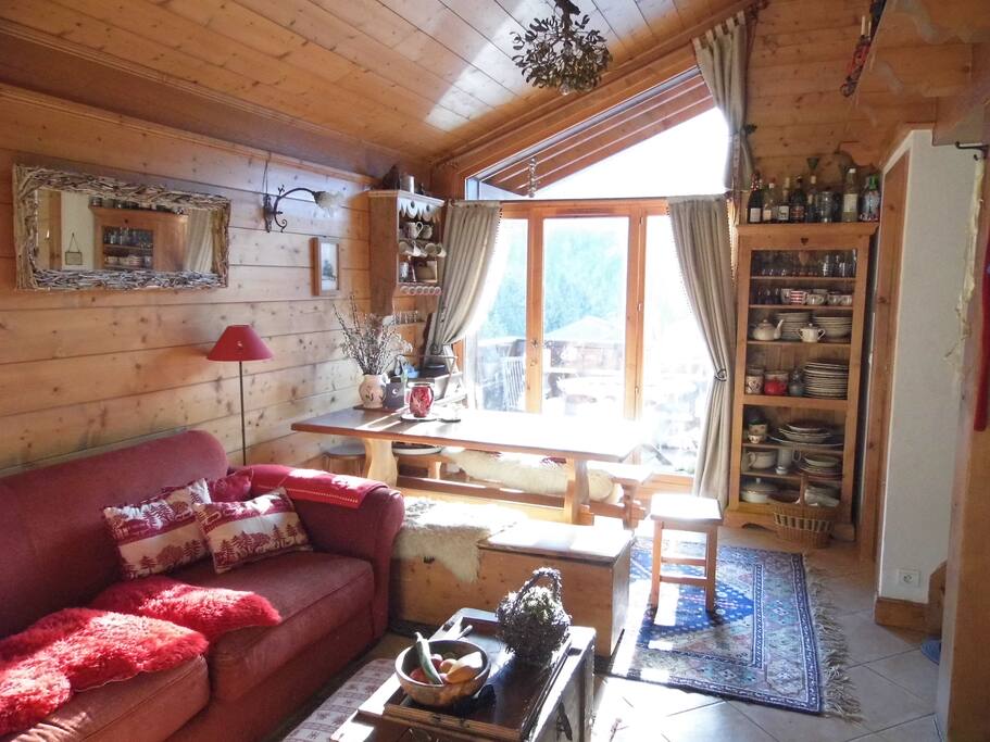 Sitting Room and Balcony