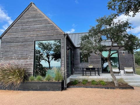Hilltop Casita - Modern with Incredible Views
