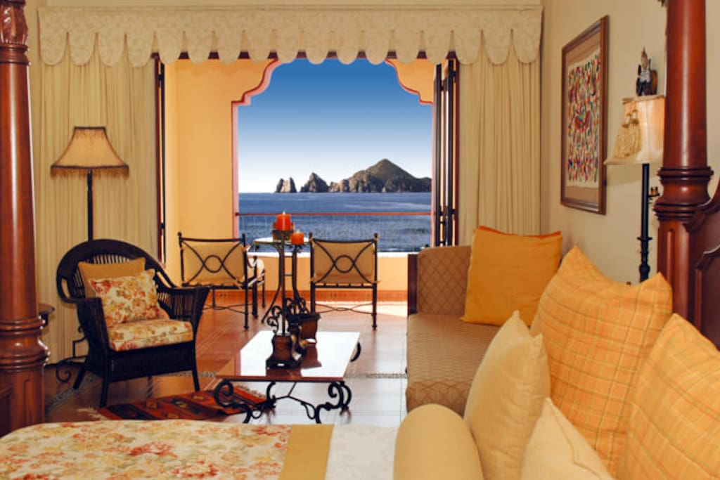 <span class="item-title ng-binding" style="font-weight: 700; display: block; font-size: 16px; text-align: start; white-space: normal;">1 Bedroom, 1 Bath sleeps 4 Baja California Sur, Mexico</span>