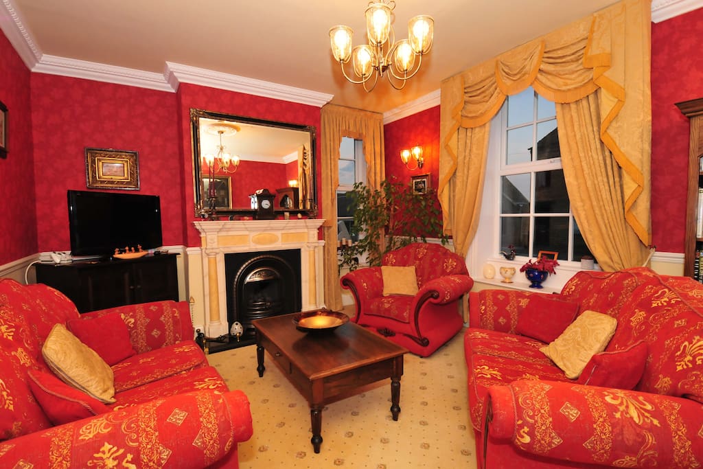 Guest Lounge.