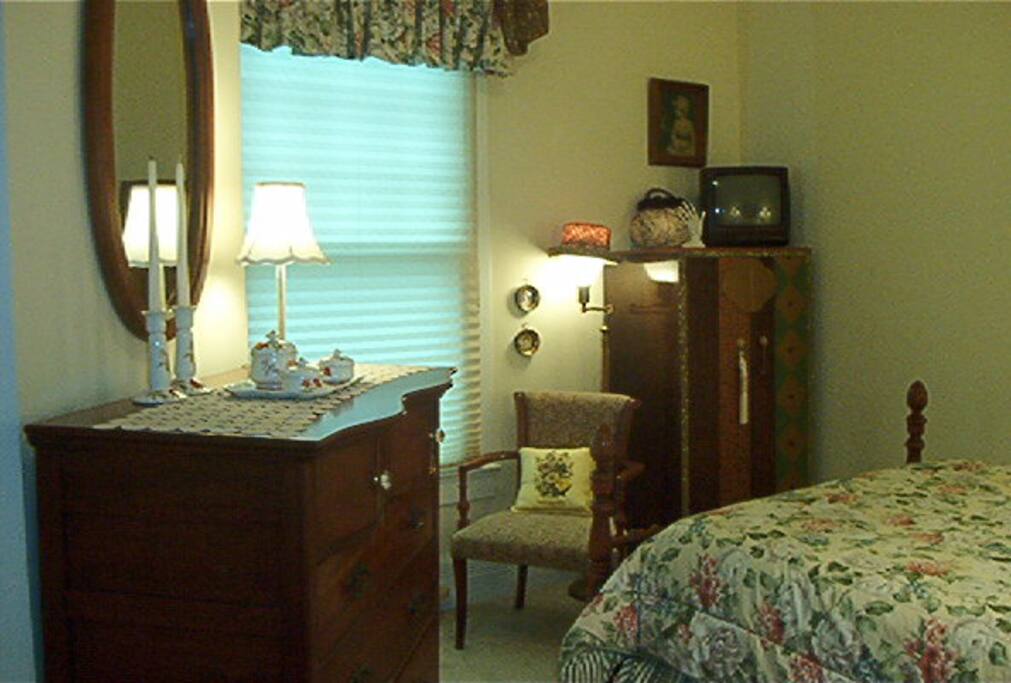 Vanity Fair, Double Bed