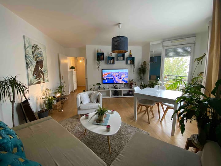 Charmant 3p,2 Chambres,balcon, Parking Privé,metro - La Plaine Saint-Denis